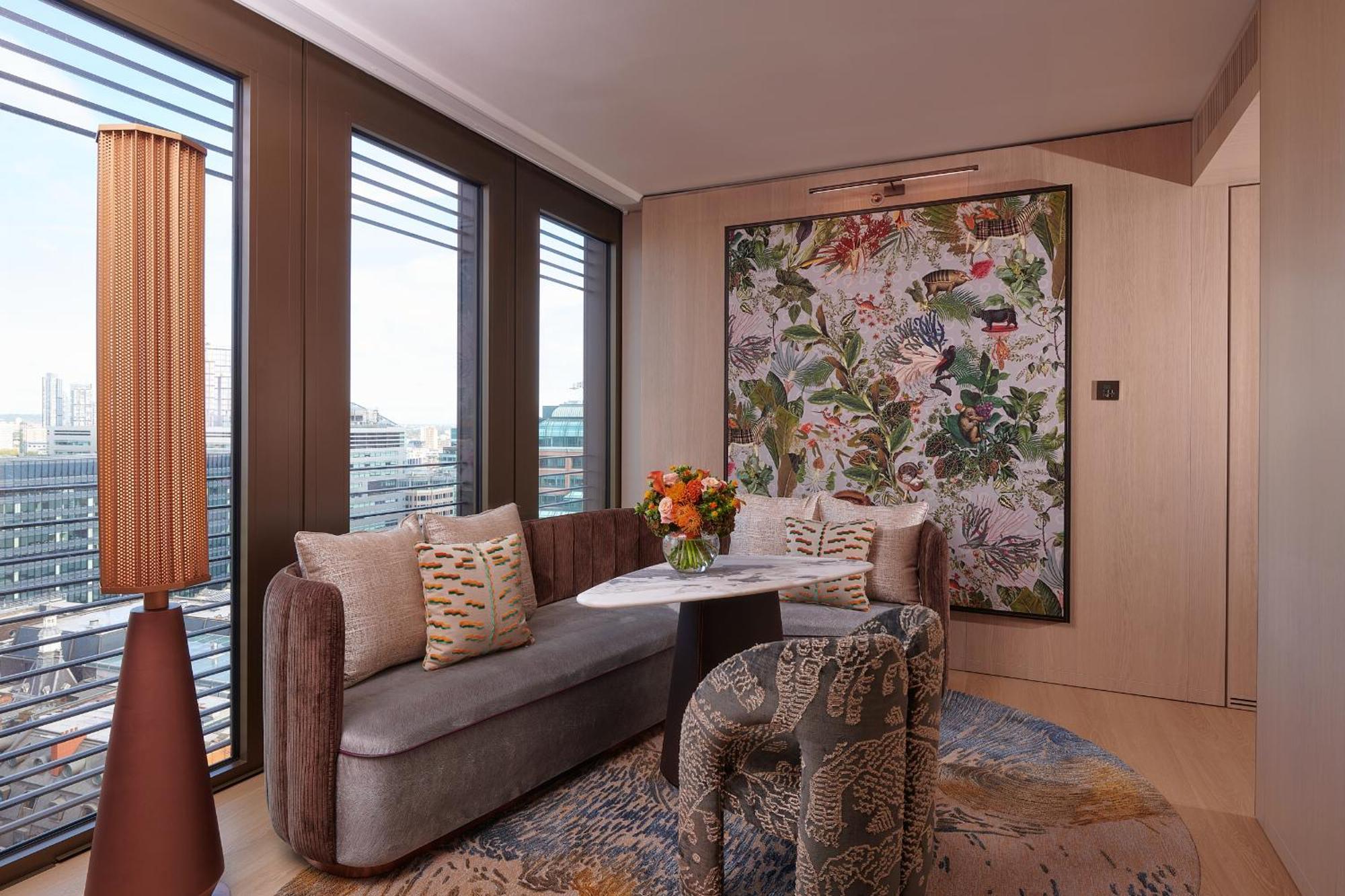 Pan Pacific London Hotel Kültér fotó A suite at the Mandarin Oriental, Munich